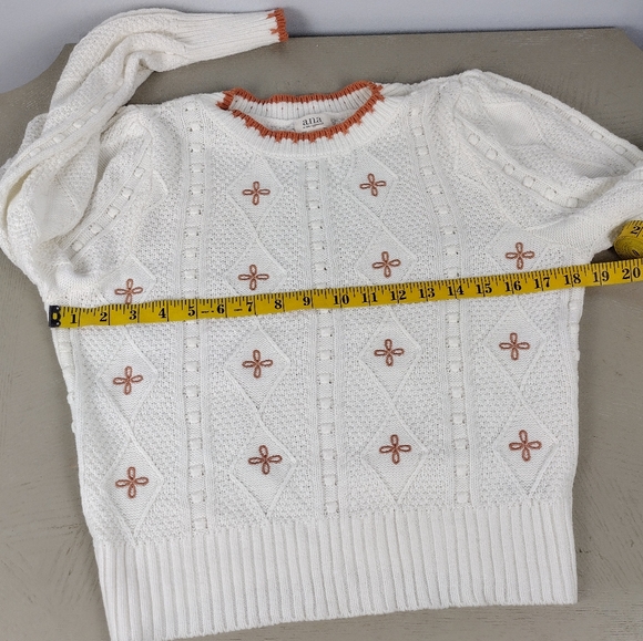 Embroidered Sweater - Picture 3 of 7